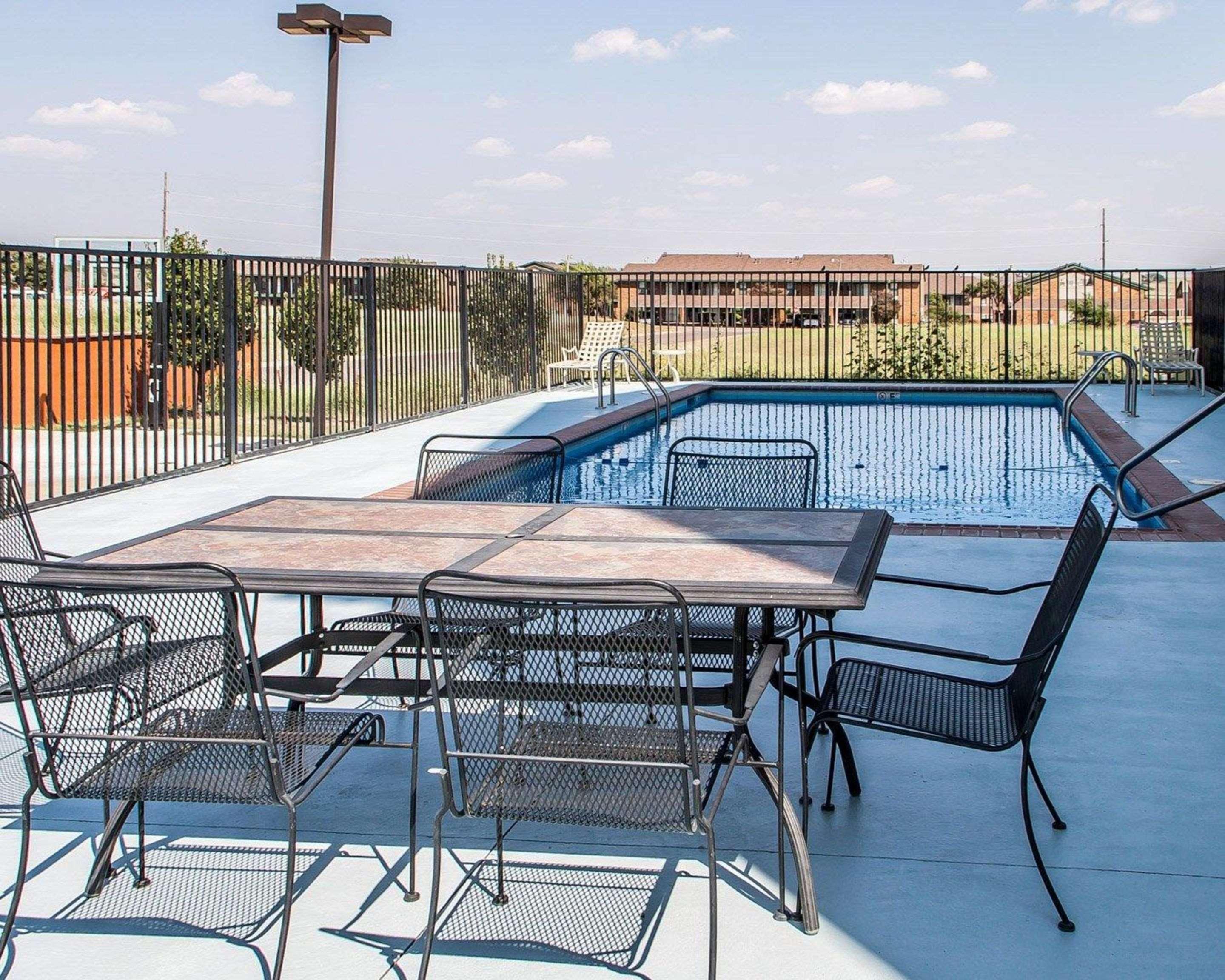 Comfort Inn & Suites Elk City Buitenkant foto