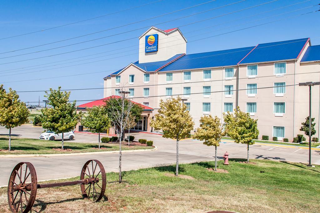 Comfort Inn & Suites Elk City Buitenkant foto