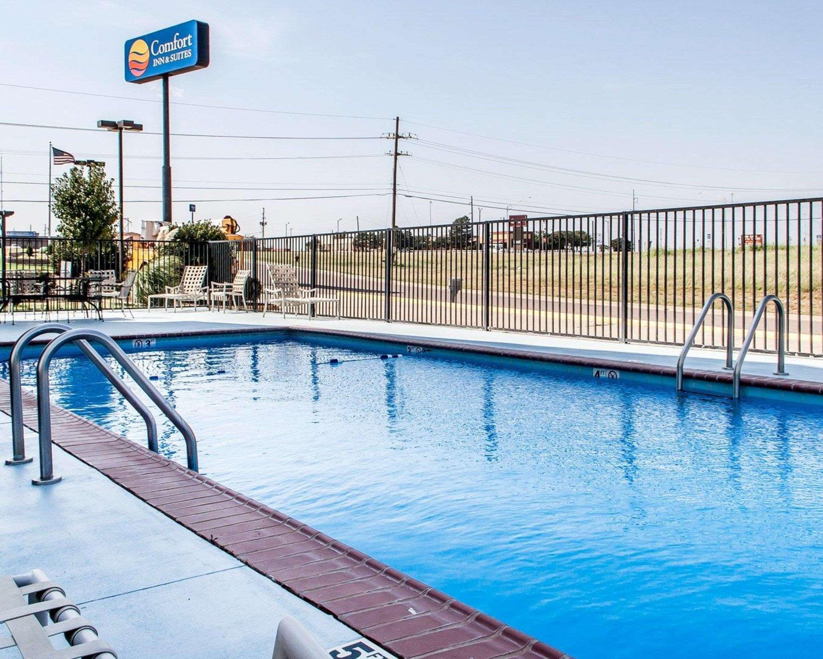 Comfort Inn & Suites Elk City Buitenkant foto