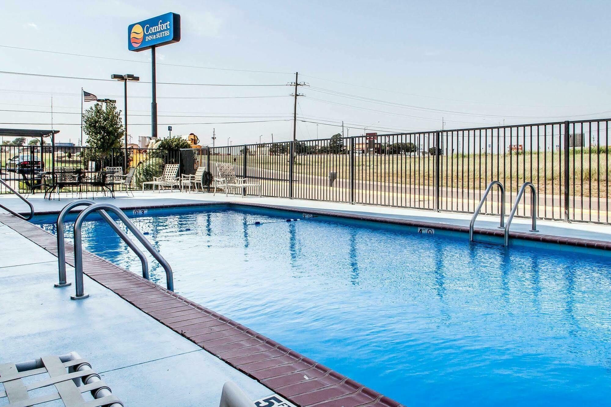 Comfort Inn & Suites Elk City Buitenkant foto