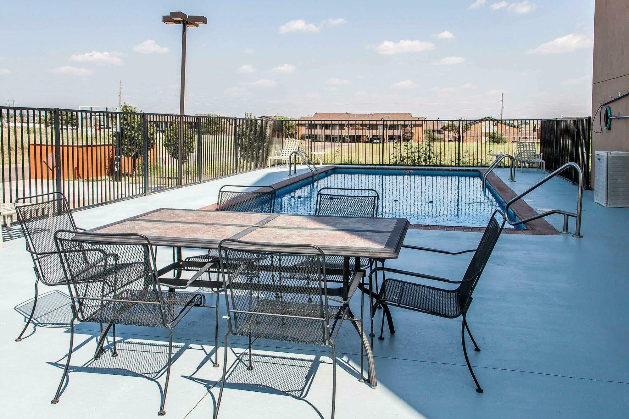 Comfort Inn & Suites Elk City Buitenkant foto